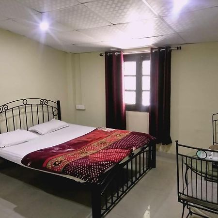 Hotel Gulmarg Mussoorie Eksteriør bilde