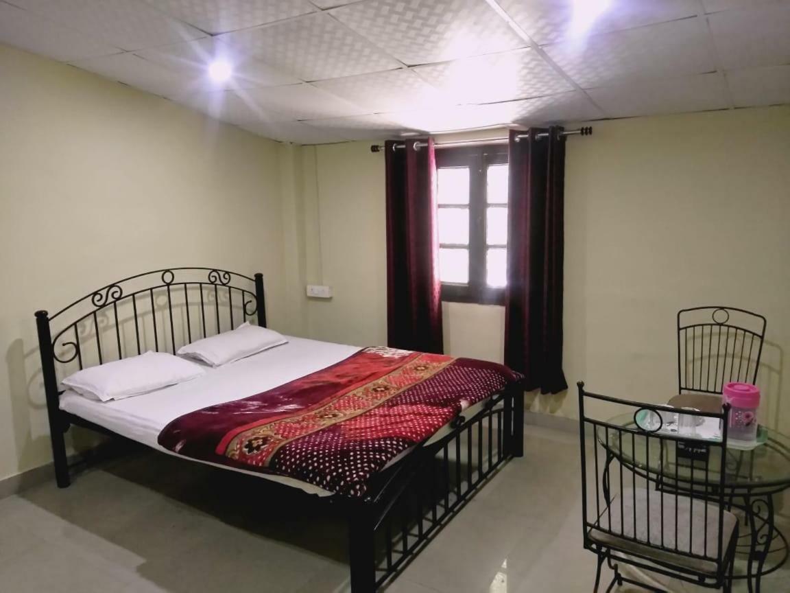 Hotel Gulmarg Mussoorie Eksteriør bilde