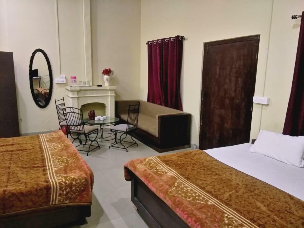 Hotel Gulmarg Mussoorie Eksteriør bilde